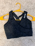 Gymshark Black Seamless Cross-Back Sports Bra with Subtle Jacquard Pattern
