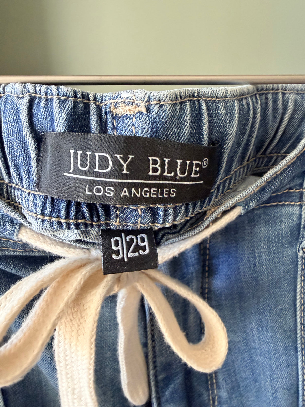 Judy Blue Jeans 9/29 Drawstring Waist Patch Pocket Relaxed Boyfriend Denim