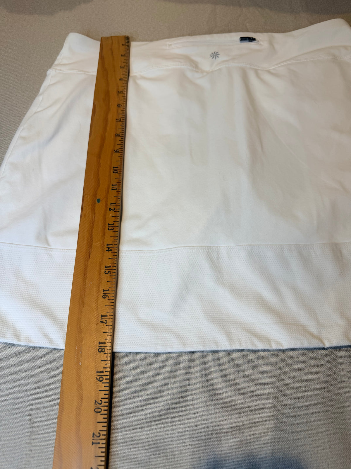 Athleta White Women's Active Skort with Dual Zip Pockets