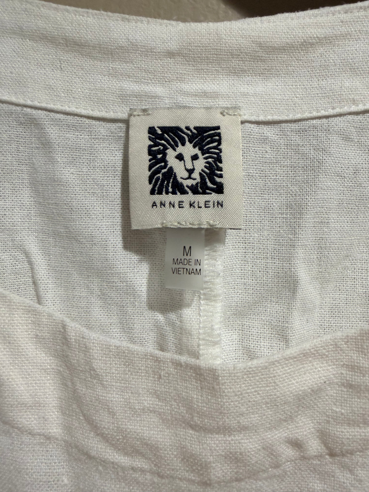 Anne Klein White Short Sleeve Linen-Blend Tee