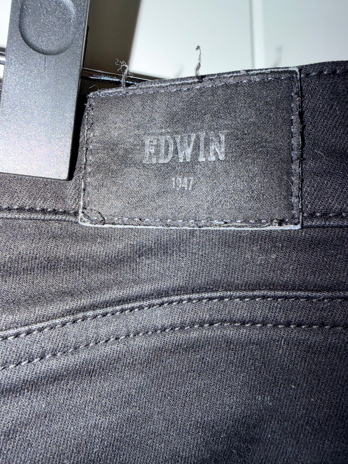 EDWIN Bree Black High Rise Straight Jeans Raw Hem Size 31