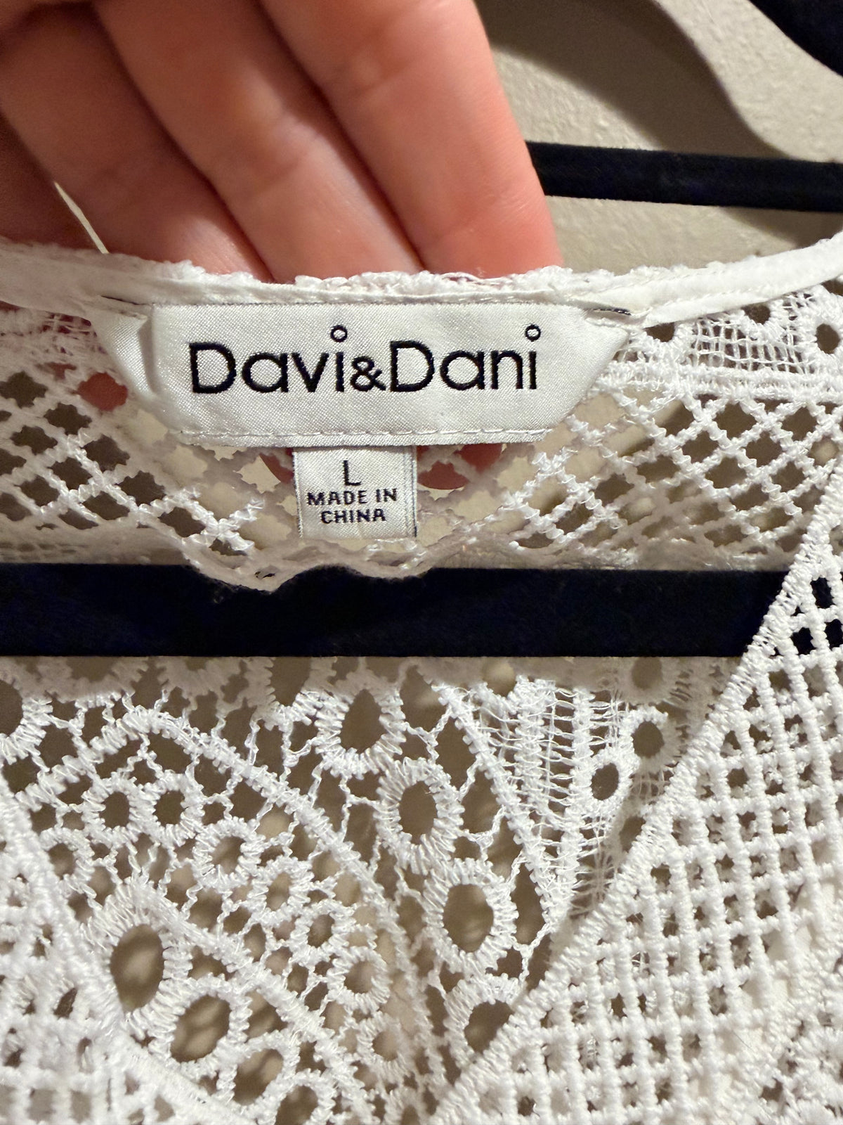 Davi & Dani White Crochet Lace Tunic Top L Boho Scallop Festival