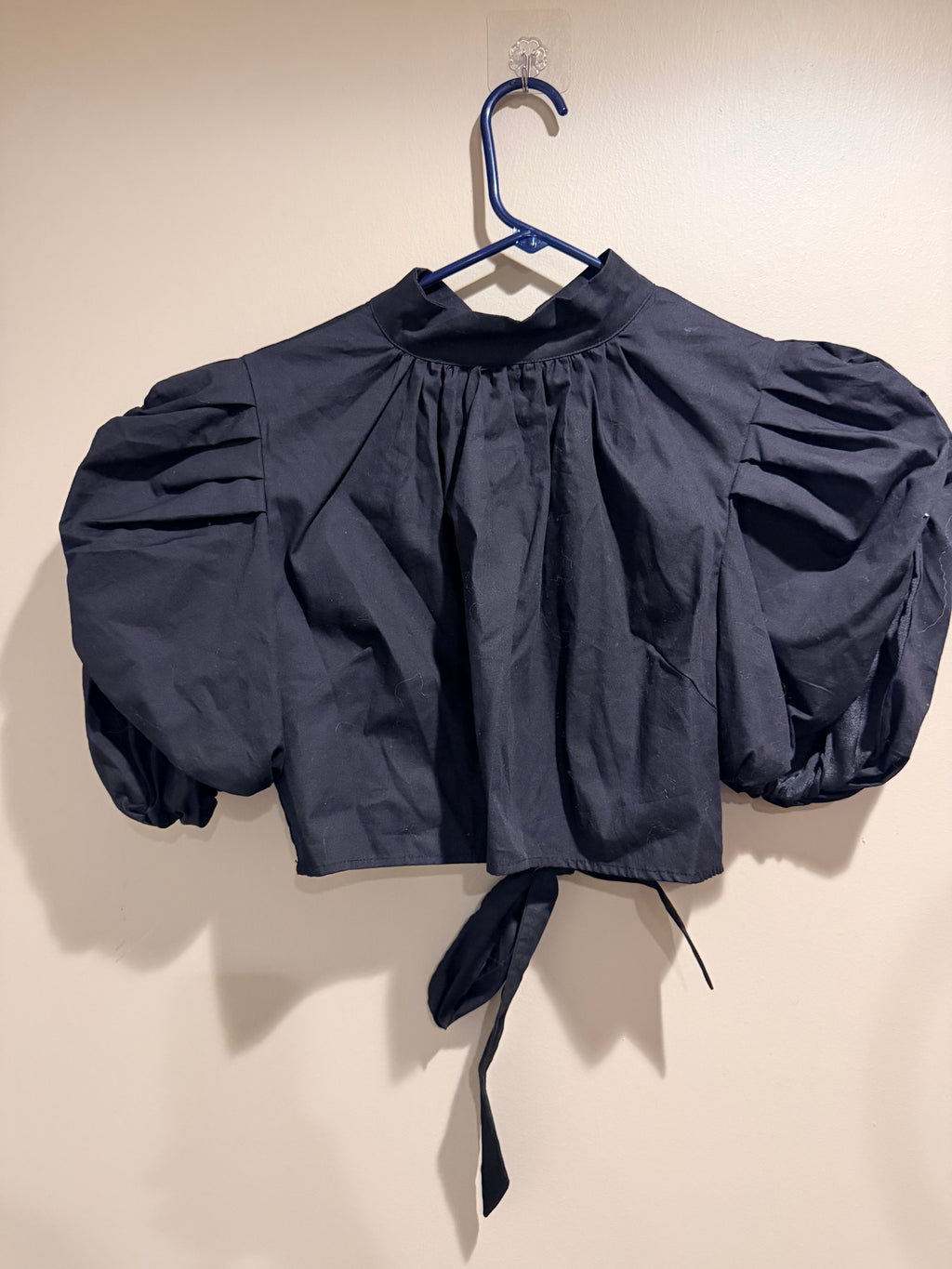 Boohoo Black Puff-Sleeve Crop Top with Tie Detail