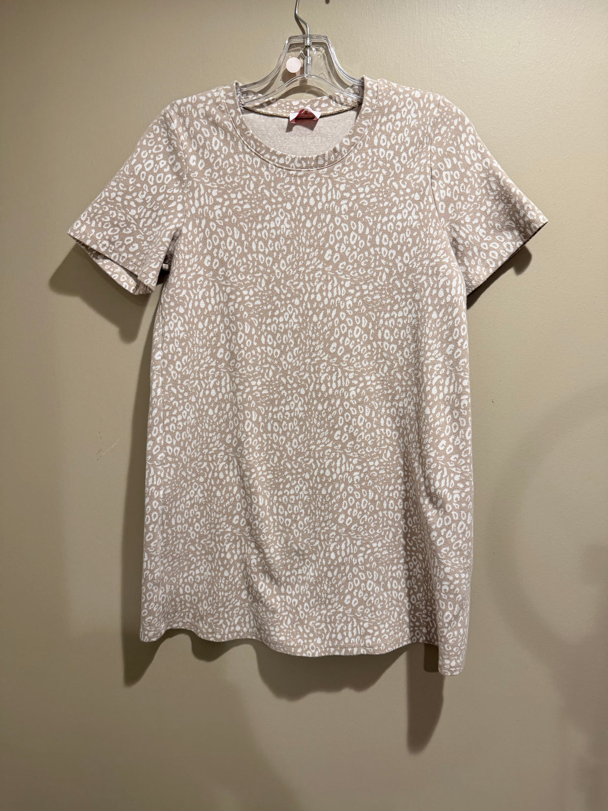 Women’s Short Sleeve Animal Print T- shirt dress - Beige