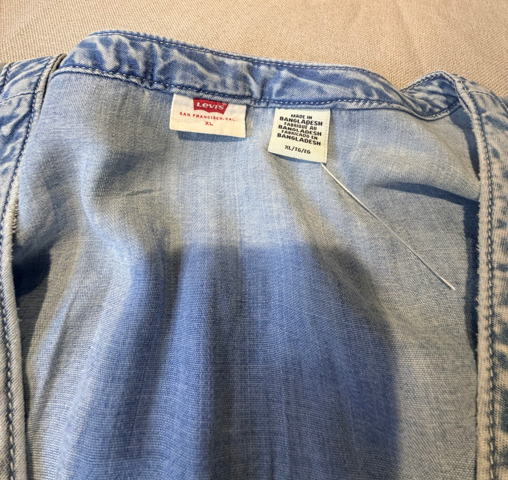 Levi's Light Blue Denim Button-Front Women's Shirt