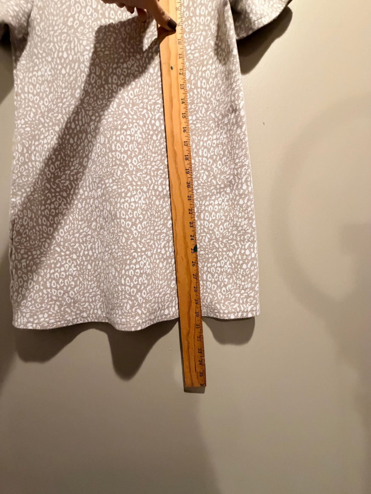 Women’s Short Sleeve Animal Print T- shirt dress - Beige