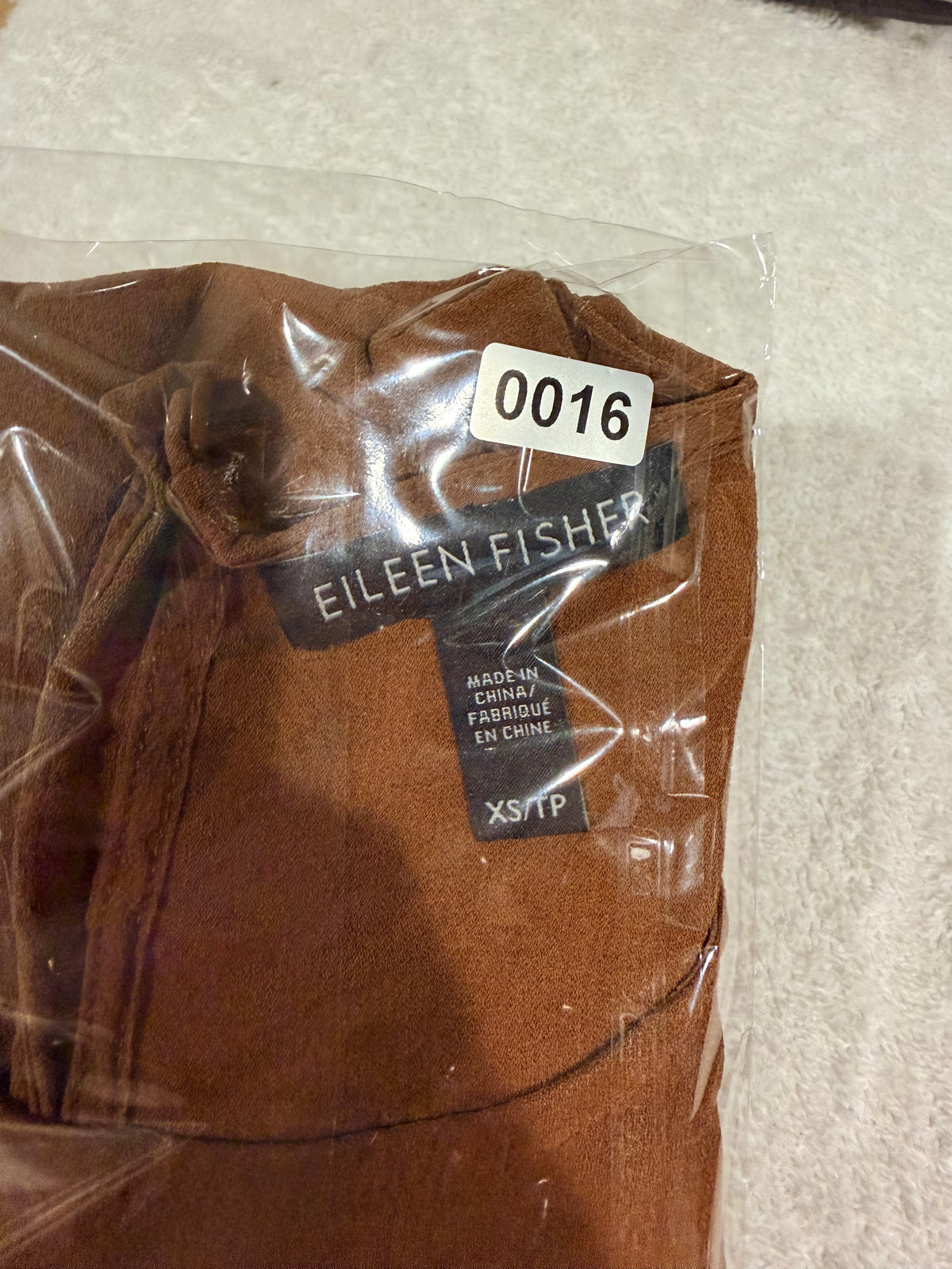 Eileen Fisher 100% Silk Sleeveless Blouse – XS – Rust/Cognac Brown