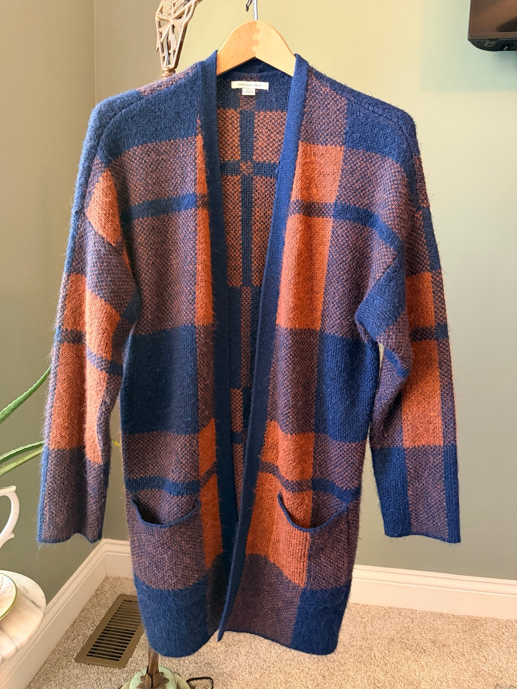 American Eagle plaid long open front cardigan front