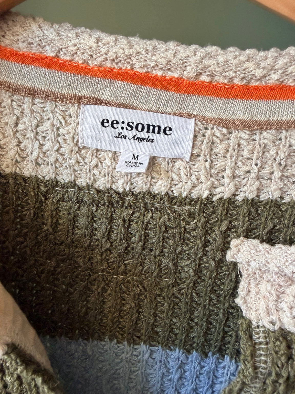 ee:some Los Angeles sweater size M label