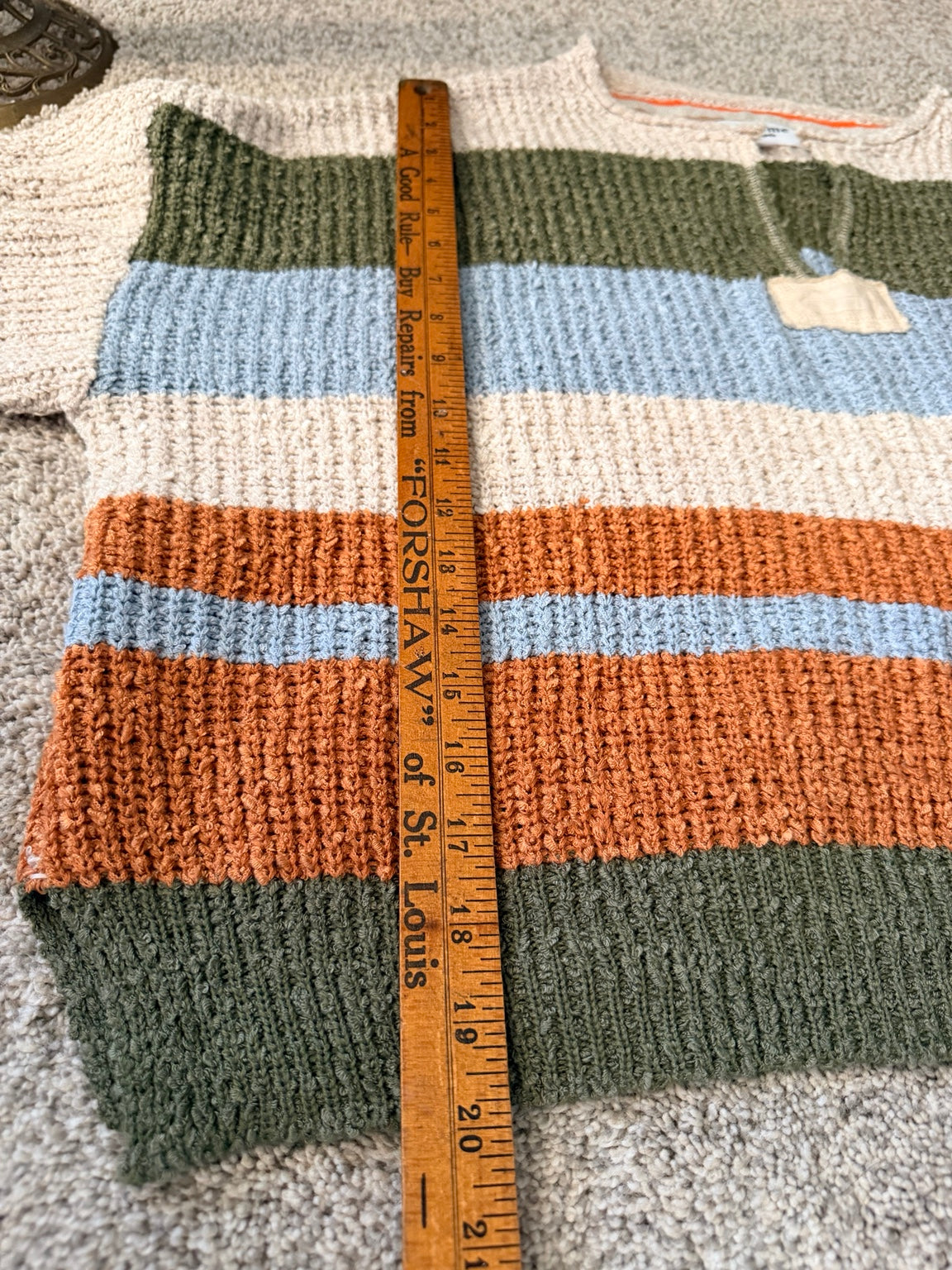 ee:some colorblock sweater length measurement