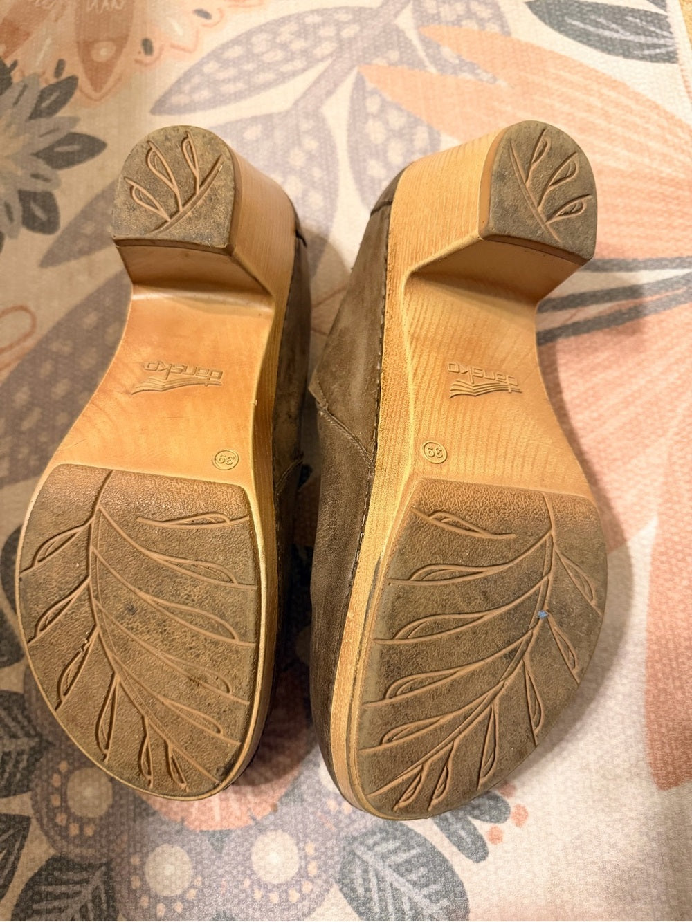 Dansko Brown Leather Clogs 39 Heeled Mules Wood Look Block Heel
