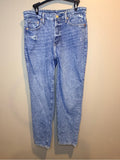 Women’s Light Blue Straight-Leg Jeans with Subtle Distressing