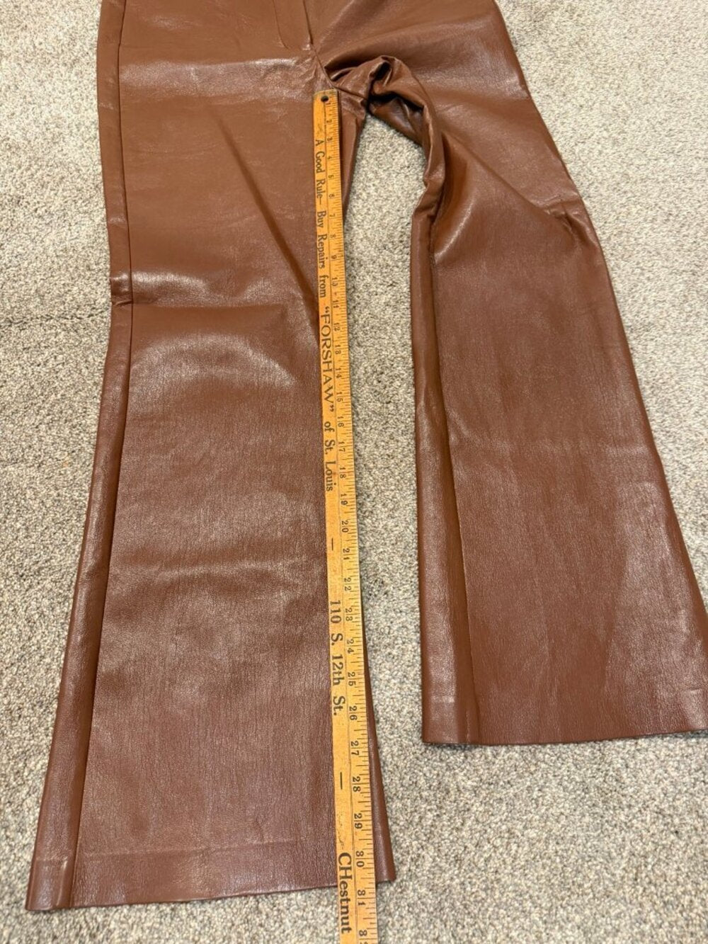 GT-0195 Aritzia Wilfred Brown Leather Look Bootcut High Rise Pants Size 10