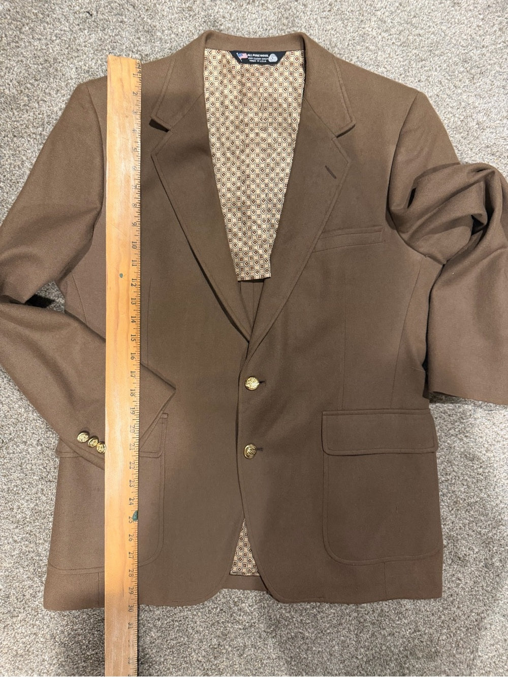 Vintage USA Made 100% Wool Brown Blazer Gold Crest Buttons Men’s L