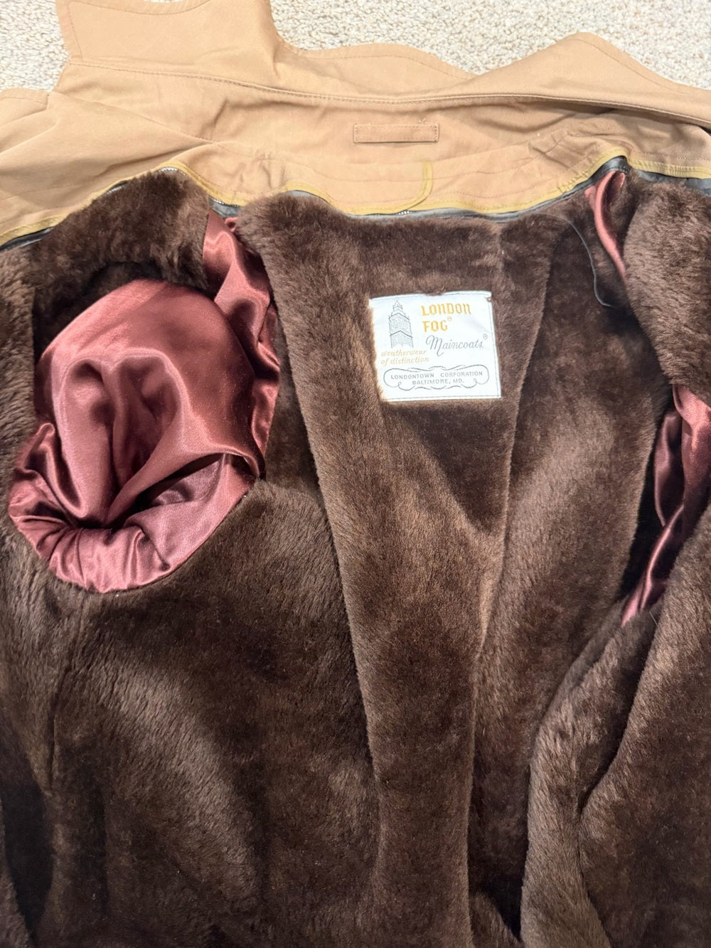 Vintage London Fog Maincoat Tan Faux Fur Lined Trench Coat Men’s 38 REG