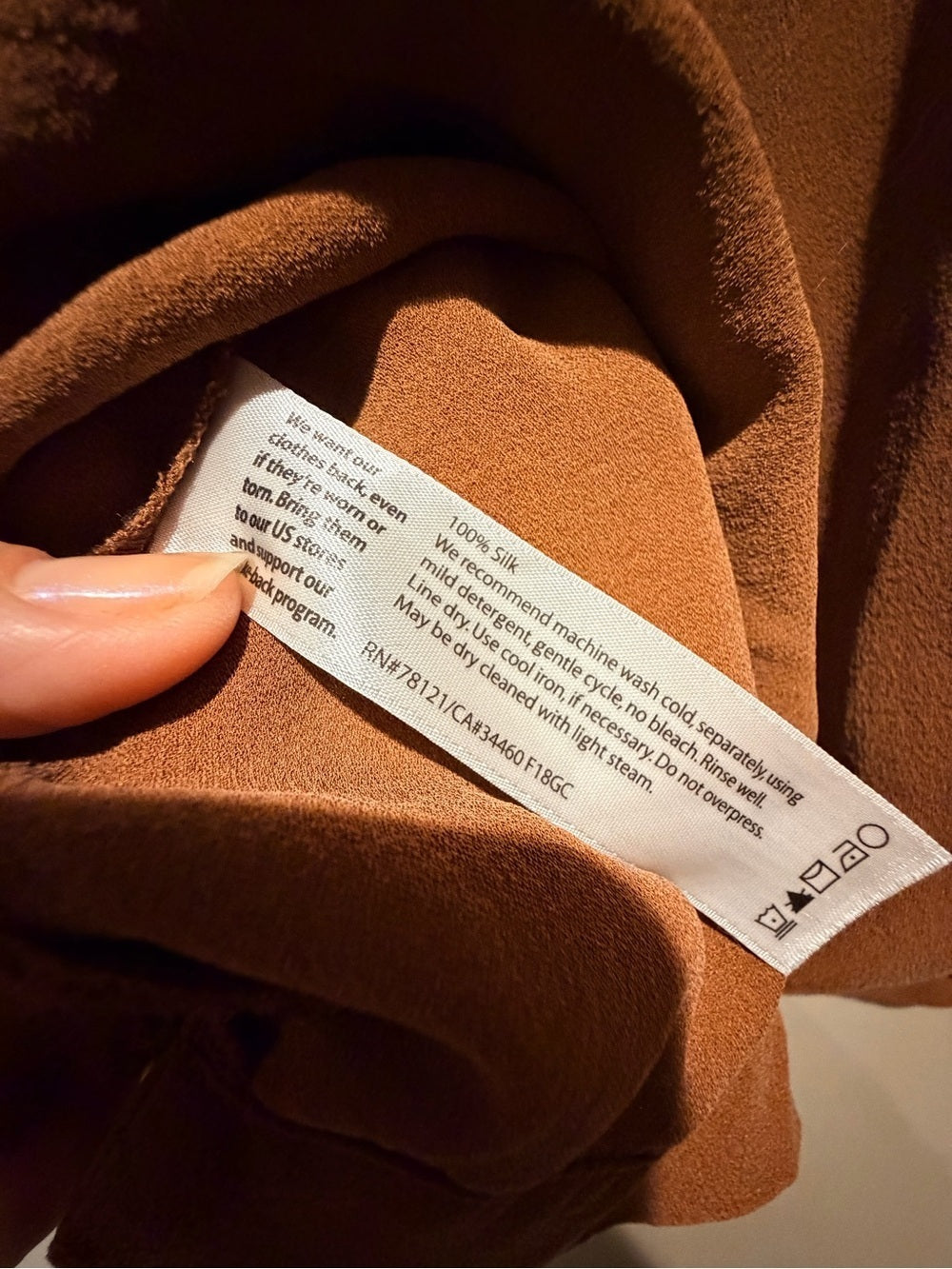 GT-0016 Eileen Fisher 100% Silk Sleeveless Blouse – XS – Rust/Cognac Brown