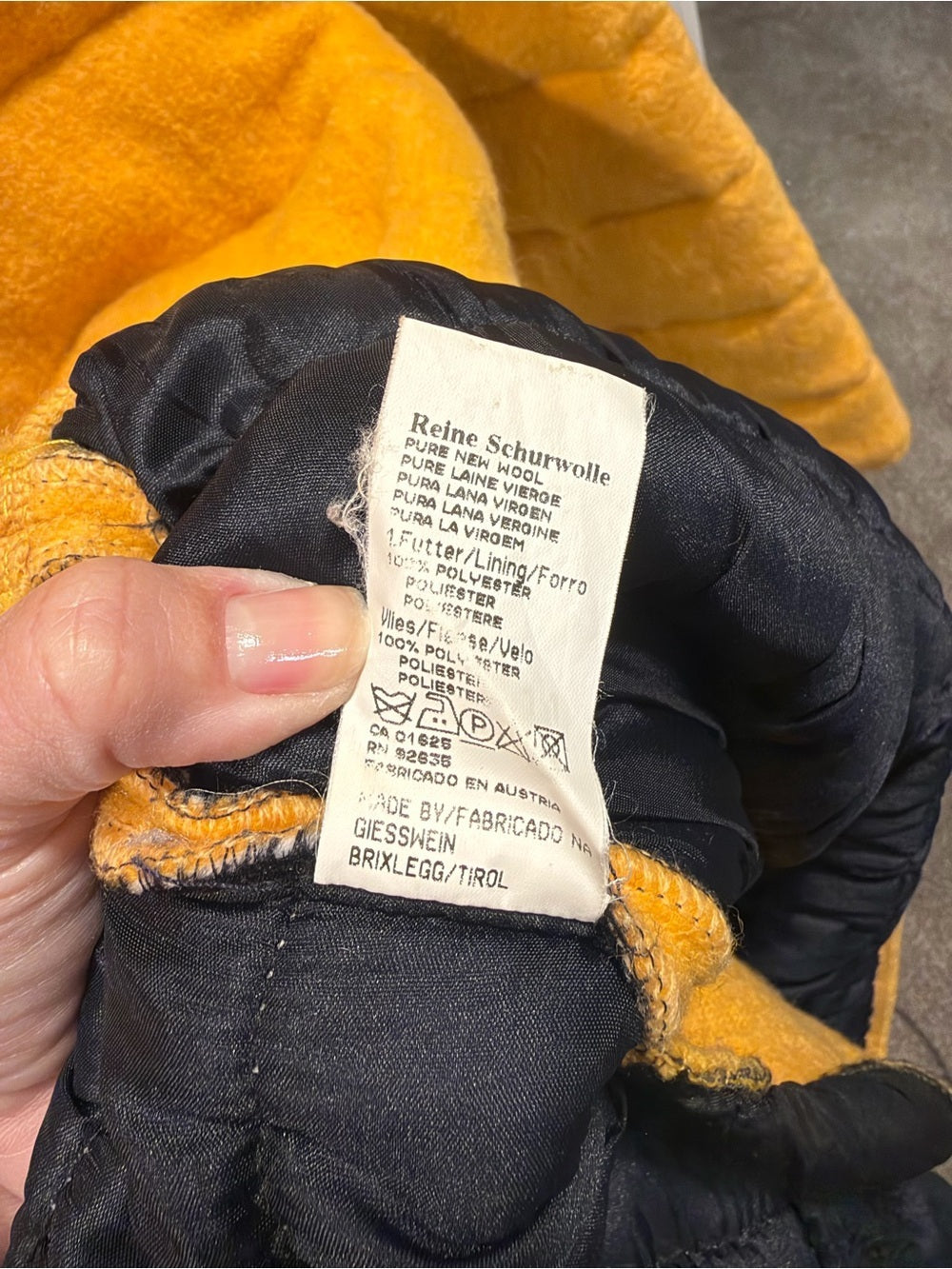 Giesswein Austria Wool Hooded Coat 16 Mustard Yellow Quilted
