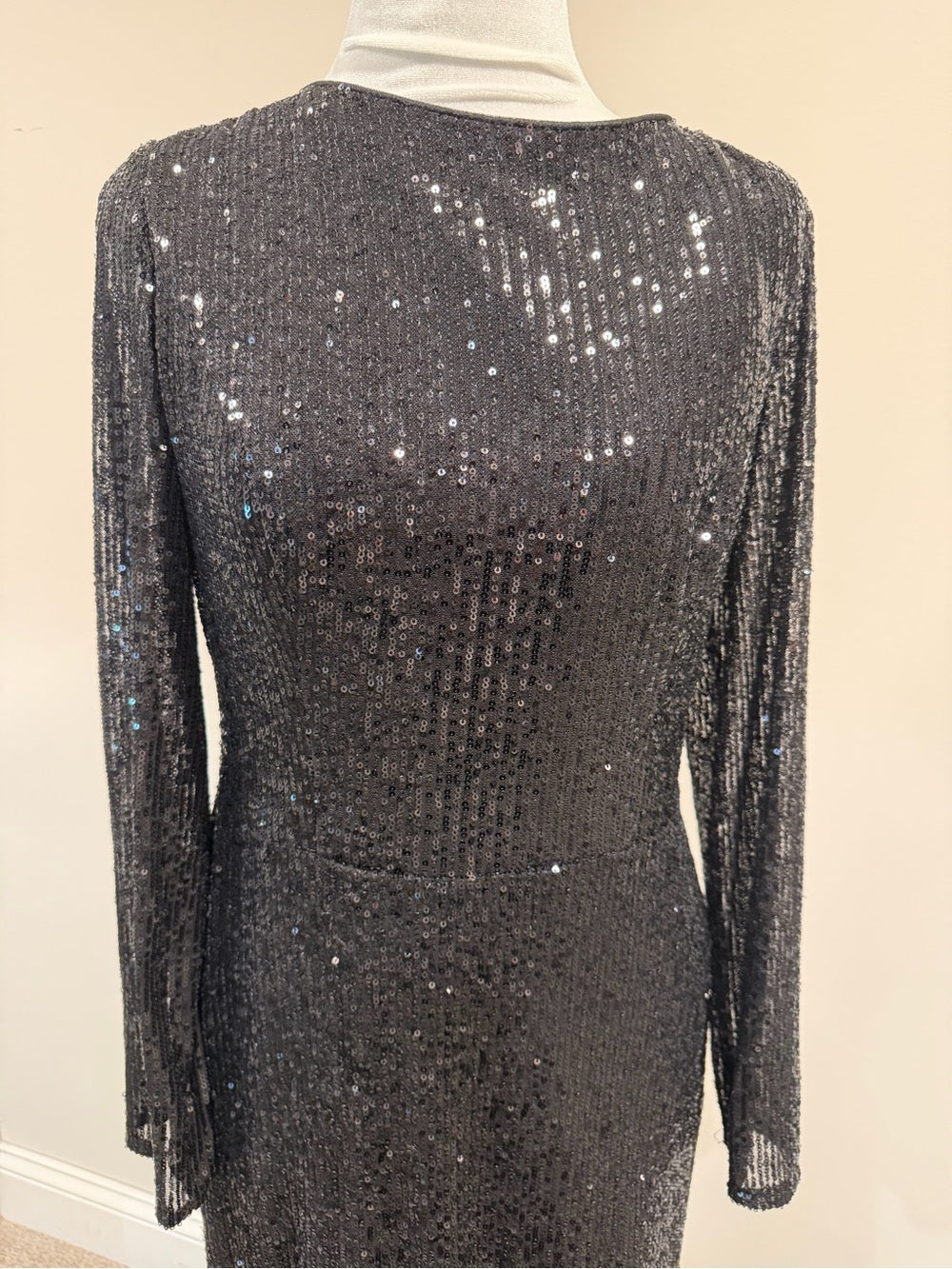 GT-0156 Ieena Mac Duggal Black Sequin Midi Dress 10 Open Back Long Sleeve NWT