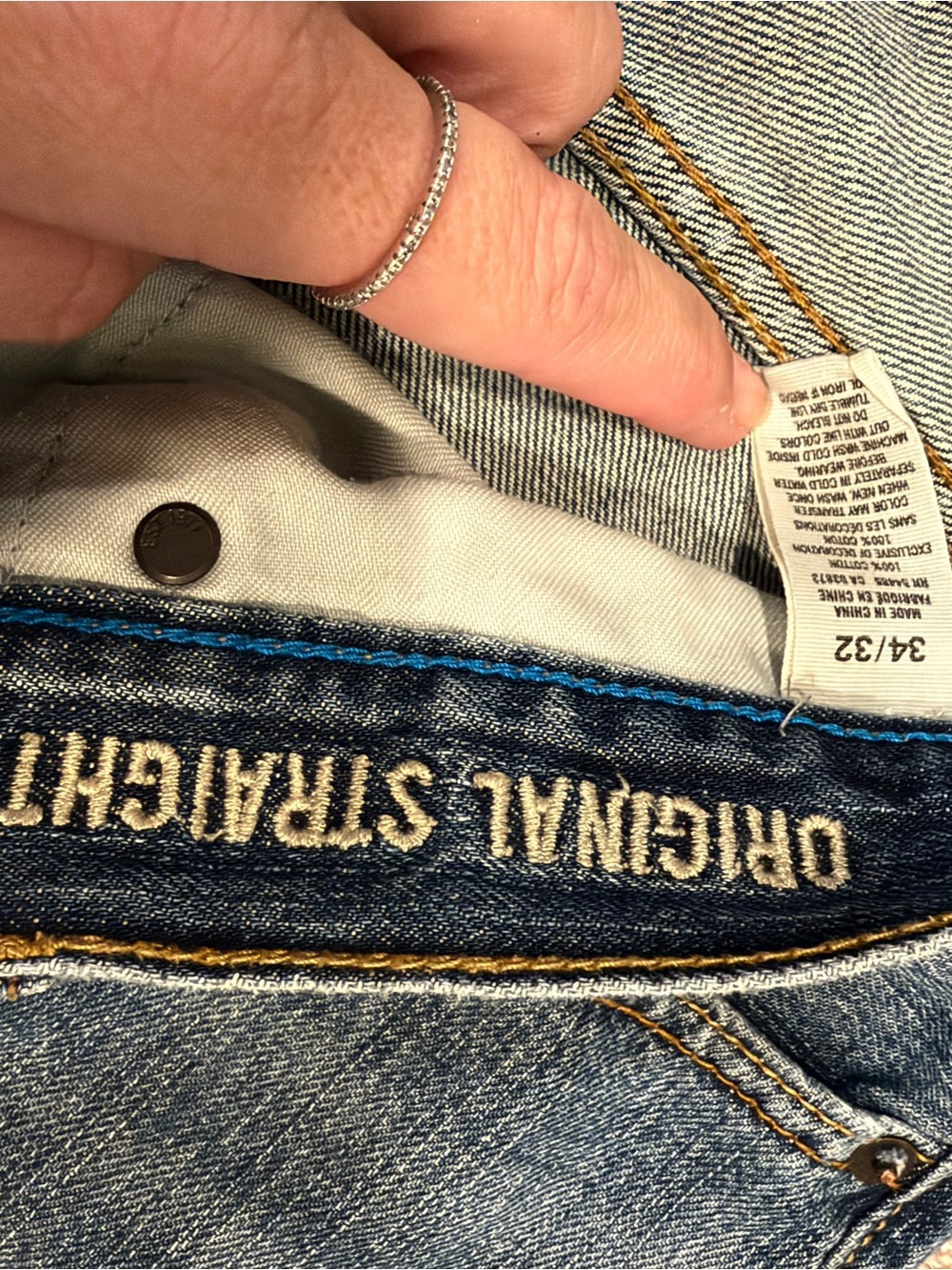 American Eagle Outfitters Men’s Medium Blue Straight Jeans