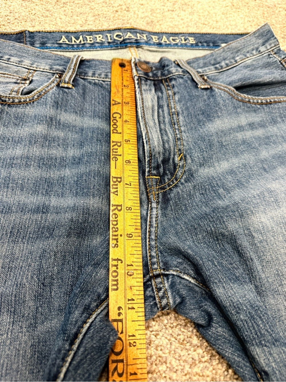 American Eagle Outfitters Men’s Medium Blue Straight Jeans