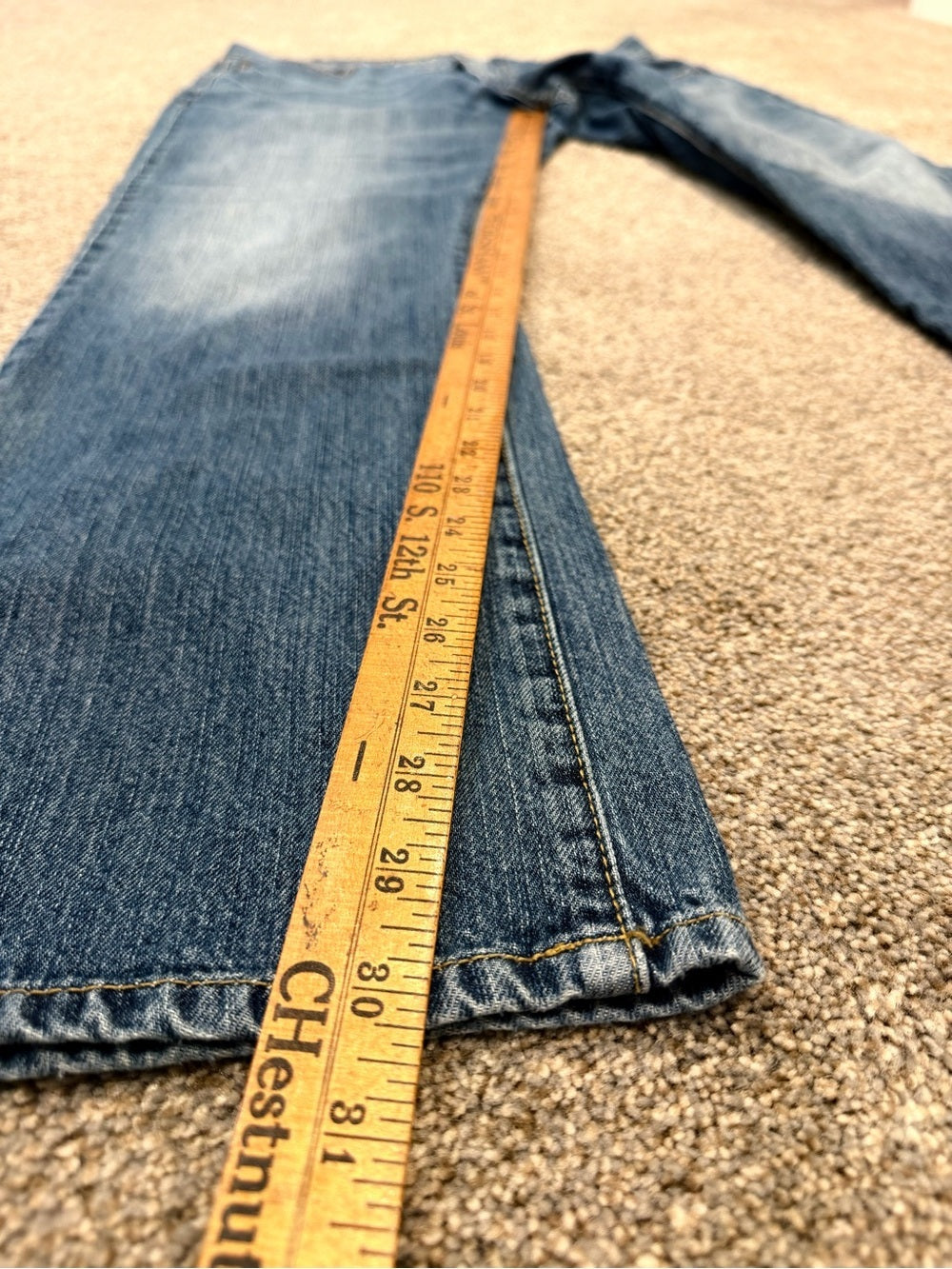 American Eagle Outfitters Men’s Medium Blue Straight Jeans
