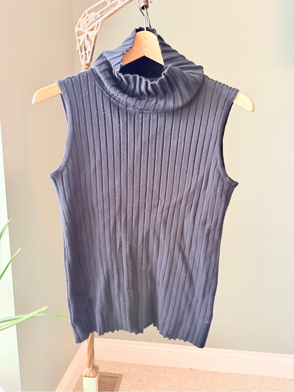 GT-0187 Soft Surroundings Black Ribbed Turtleneck Sweater S Sleeveless Top