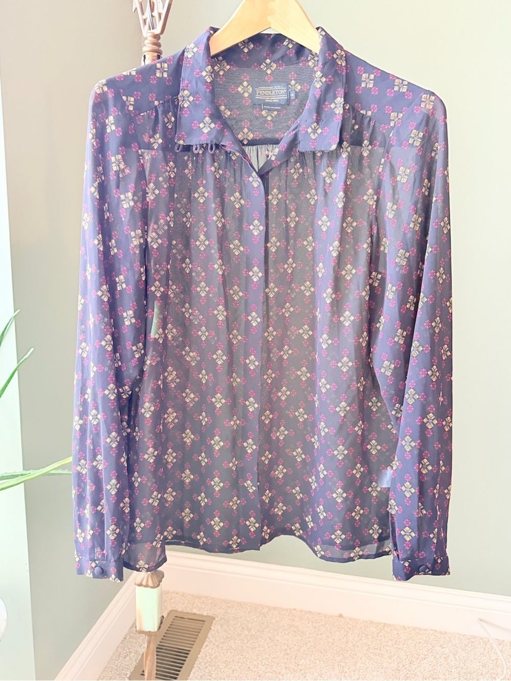 GT-0186 Pendleton Floral Sheer Blouse 12 Navy High Neck Button Back Long Sleeve