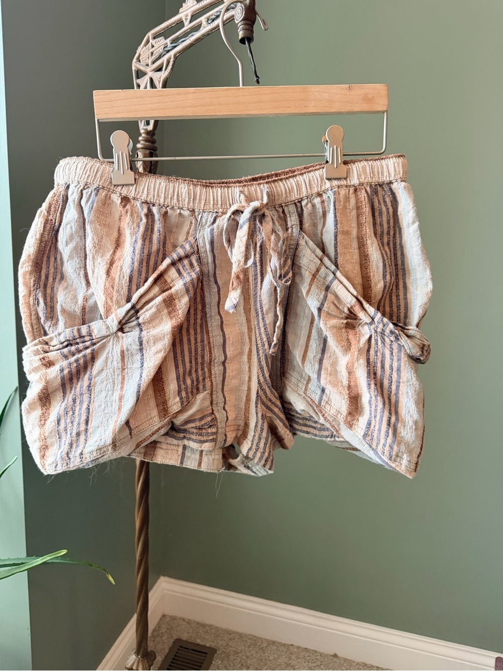 GT-0177 Free People Striped Textured Pull-On Shorts M Washed Blue NWT Detached