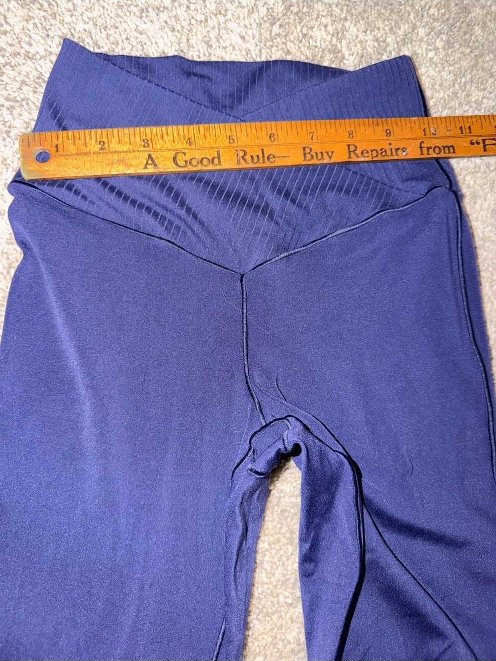 GT-0056 Offline by Aerie Real Me Crossover Flare Leggings Navy Blue Small