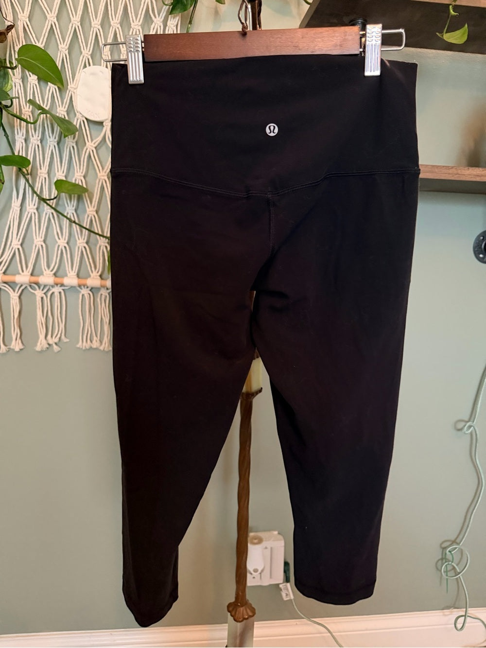 GT-0060 Lululemon Align High-Rise Crop Leggings Black Size 8