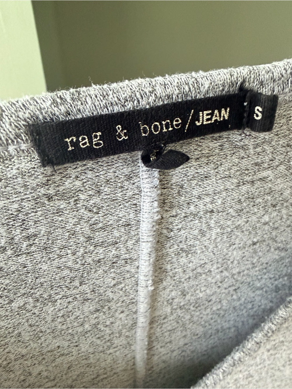 Rag & Bone / JEAN Gray V-Neck Long Sleeve Top – Size Small