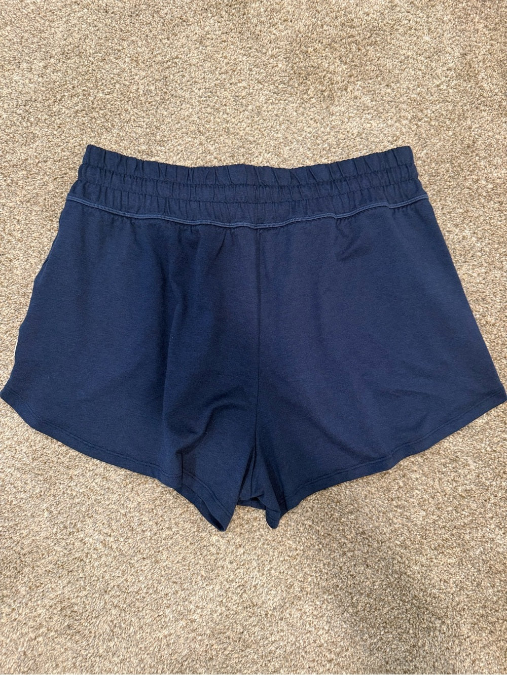 GT-0160 Vuori Navy Pull On Athletic Shorts Drawstring Dolphin Hem Pockets