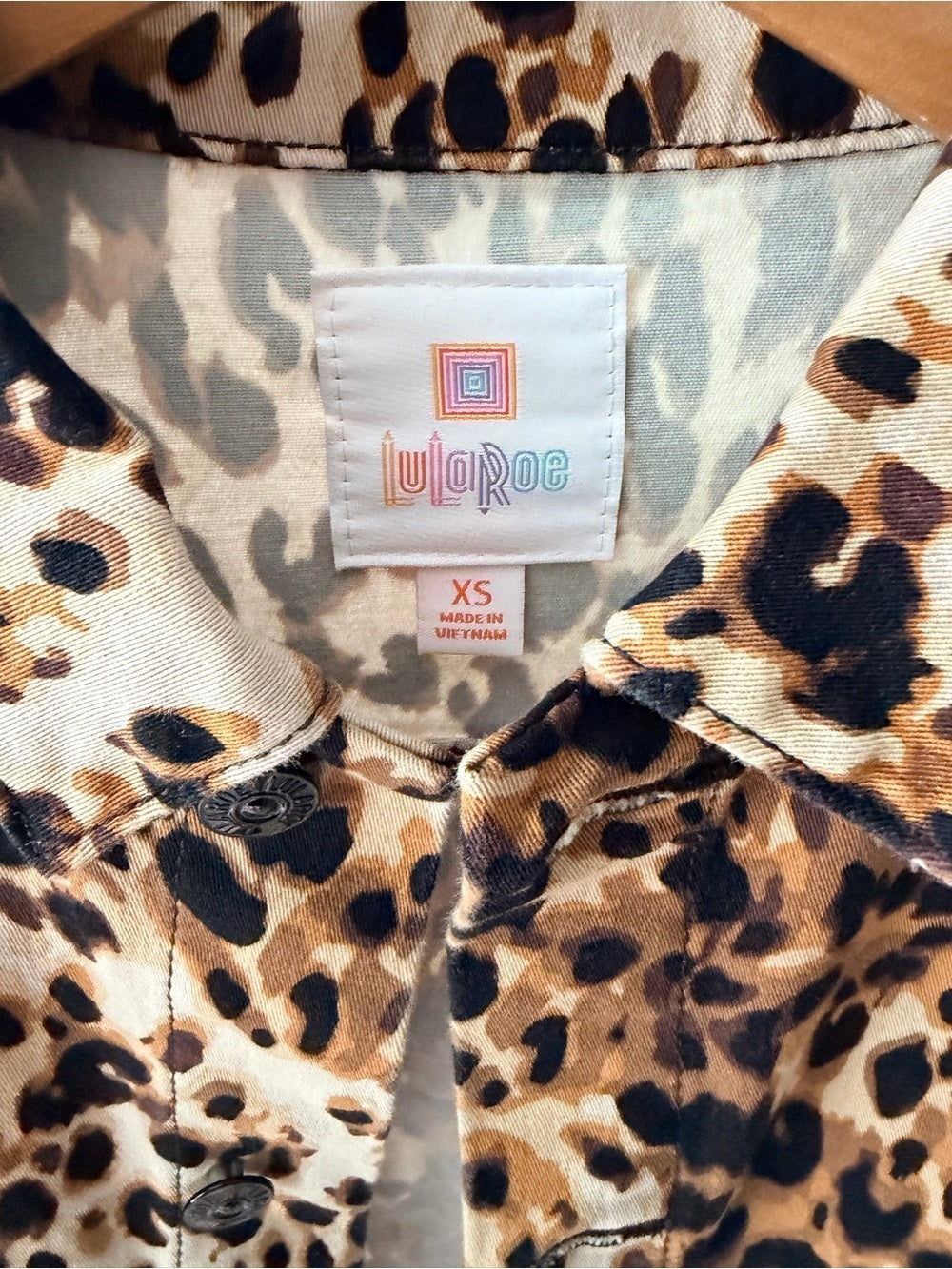 GT-0041 | LuLaRoe Leopard Print Utility Jacket – XS