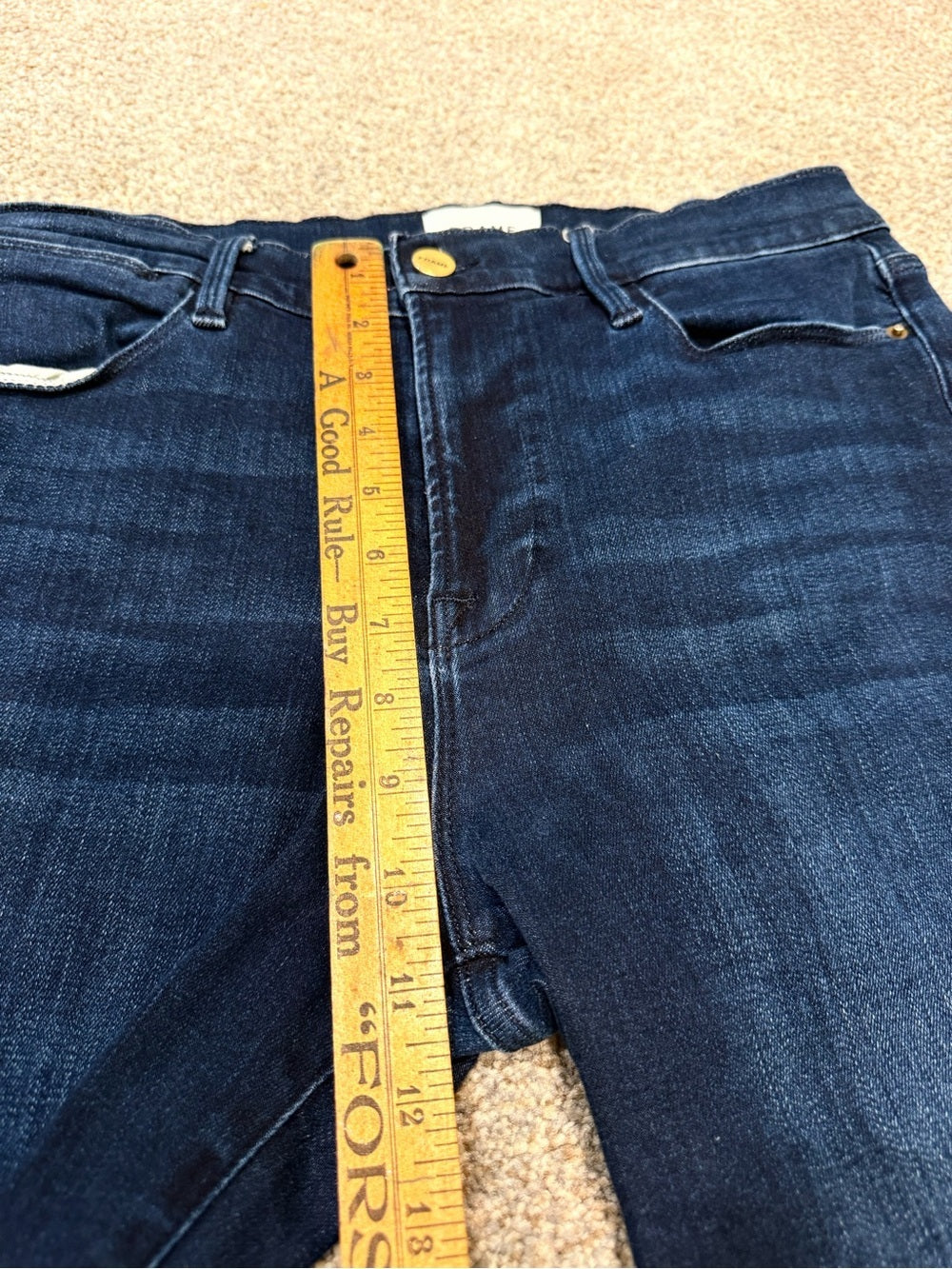 GT-0149 FRAME Le High Straight Jeans 30 Dark Wash Distressed Raw Hem