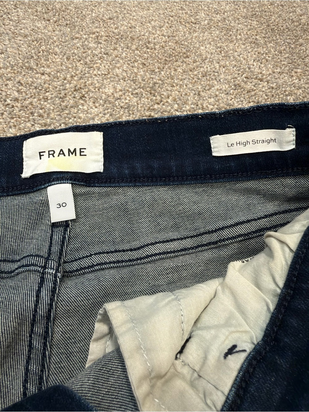 GT-0149 FRAME Le High Straight Jeans 30 Dark Wash Distressed Raw Hem
