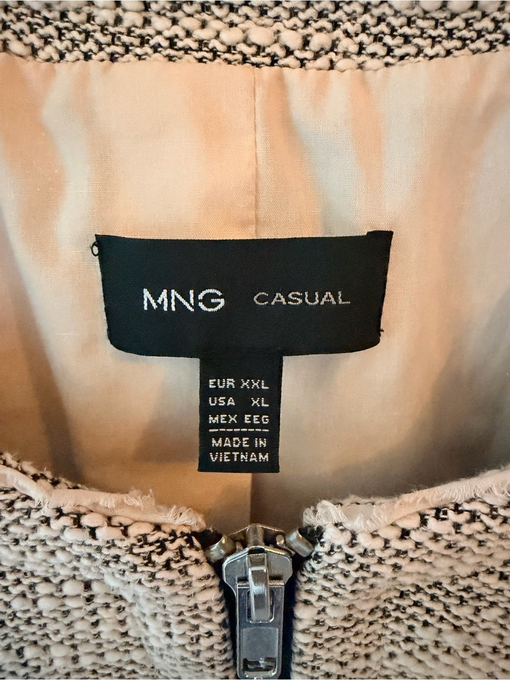 GT-0084 — MNG Mango Casual Bouclé Tweed Zip Jacket XL