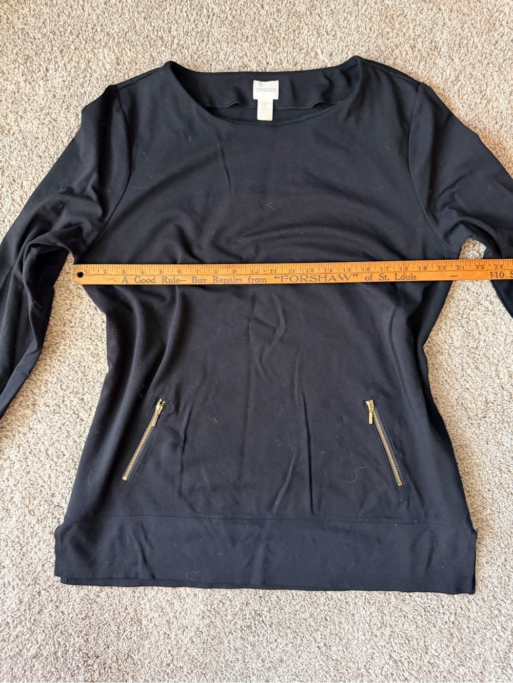 GT-0092 Chico’s Black Tunic Dress Size 2 Gold Zip Pockets Stretch