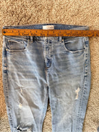 GT-0103 LOFT High Waist Flare Crop Jeans 30/10 Distressed Raw Hem Light Wash
