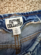 GT-0107 Future Collective High Rise Paneled Straight Jeans Size 0 Medium Wash