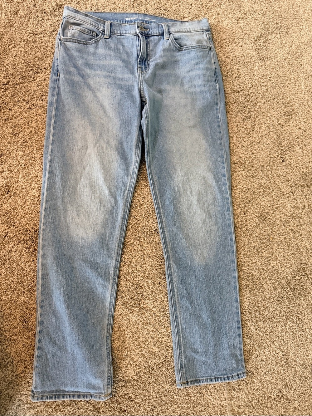 GT-0111 Old Navy WOW Boyfriend Jeans 8 Mid Rise Light Wash Straight Leg