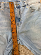 GT-0111 Old Navy WOW Boyfriend Jeans 8 Mid Rise Light Wash Straight Leg
