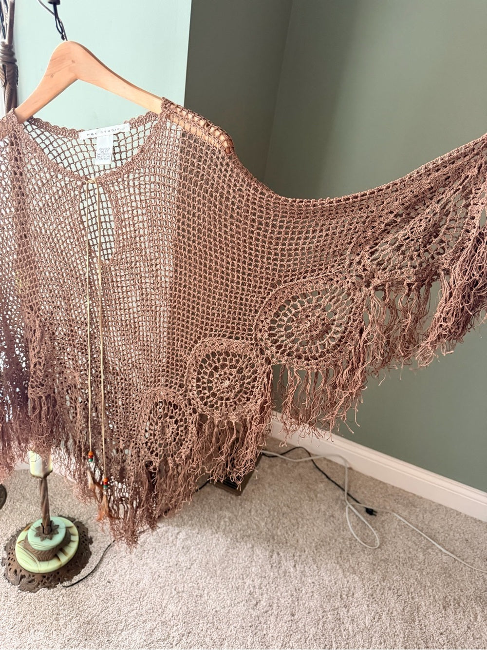 GT-0052 Max Studio Hand Crochet Fringe Poncho Brown Boho One Size