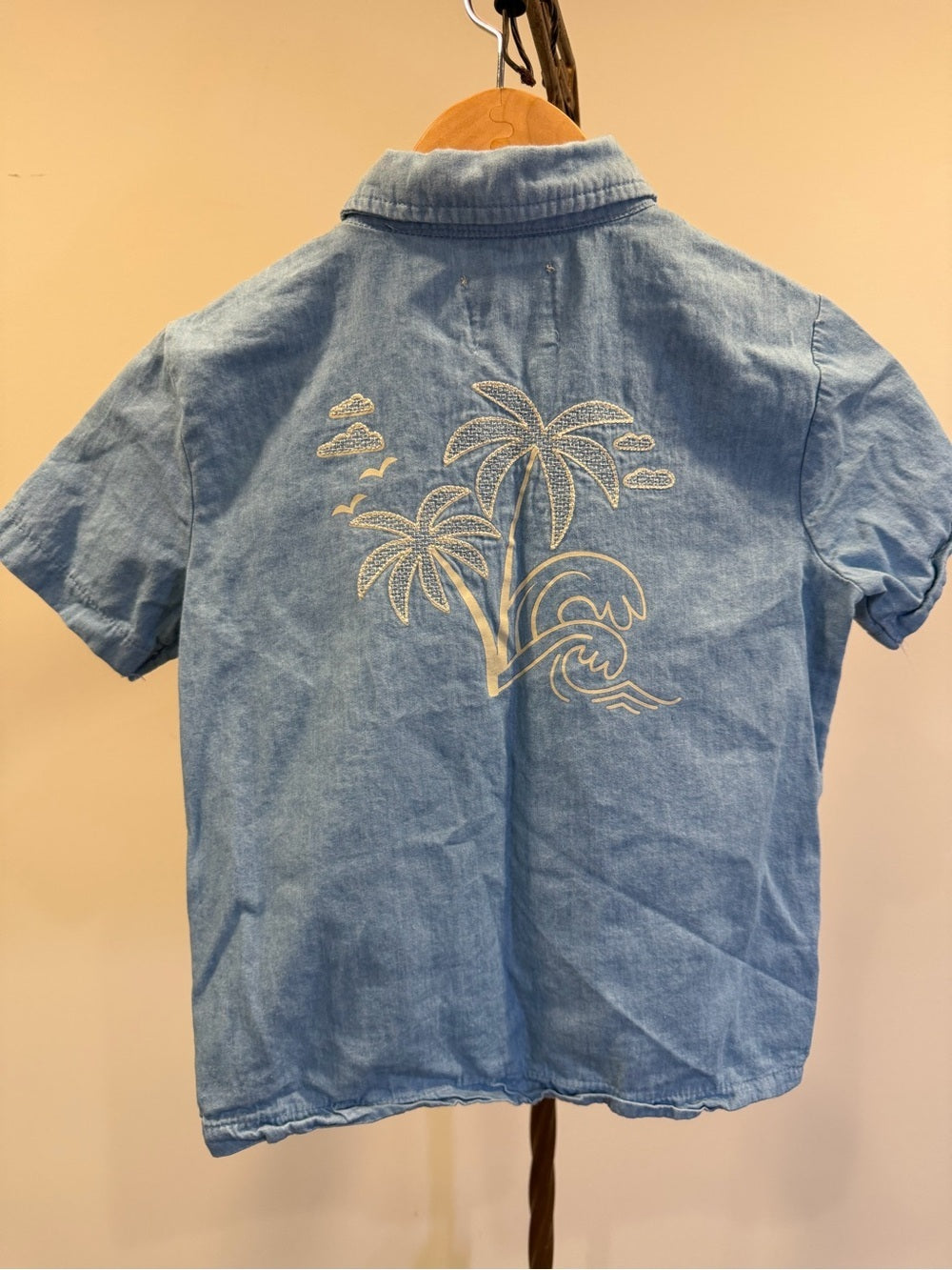GT-0137 Stitch & Stone Boys 7 Chambray Palm Tree Embroidered Shirt Coastal