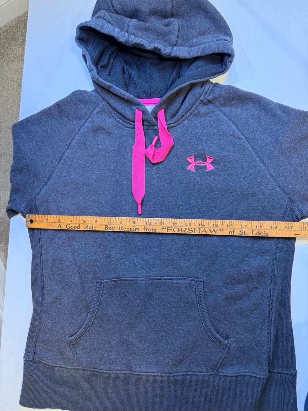 GT-0142 Under Armour Storm Hoodie M Gray Hot Pink Loose Fit Fleece Pullover