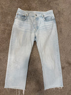 GT-0169 Levi’s 501 ’90s Light Wash Cropped Straight Leg Jeans Raw Hem
