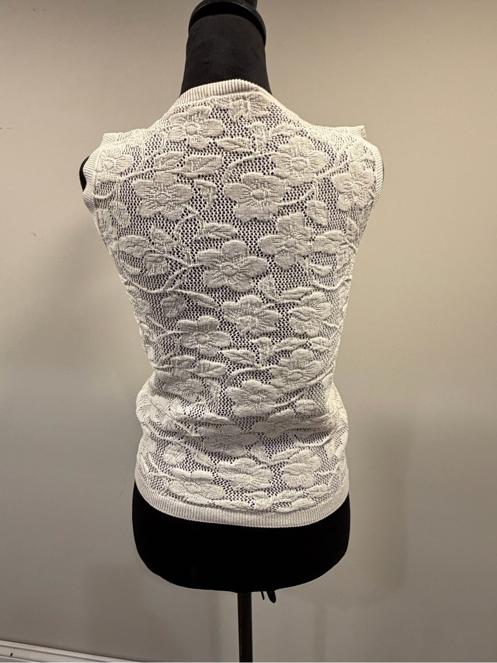 MNG Mango Cream Floral Open Knit Sleeveless Sweater Top S GT-0210