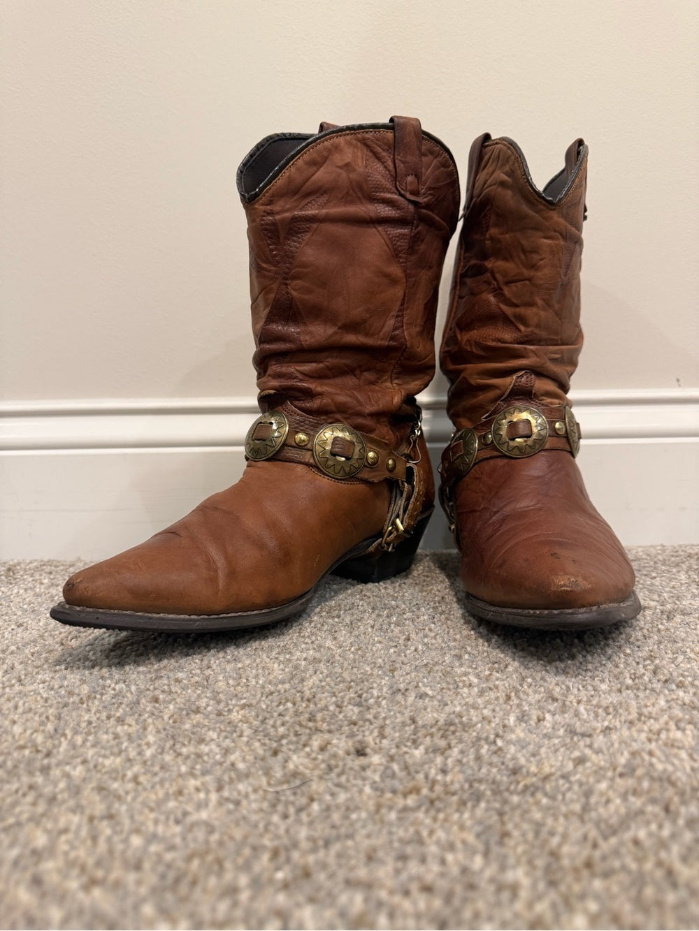 Dingo Olivia Slouch Brown Leather Concho Chain Harness Western Boots 8.5