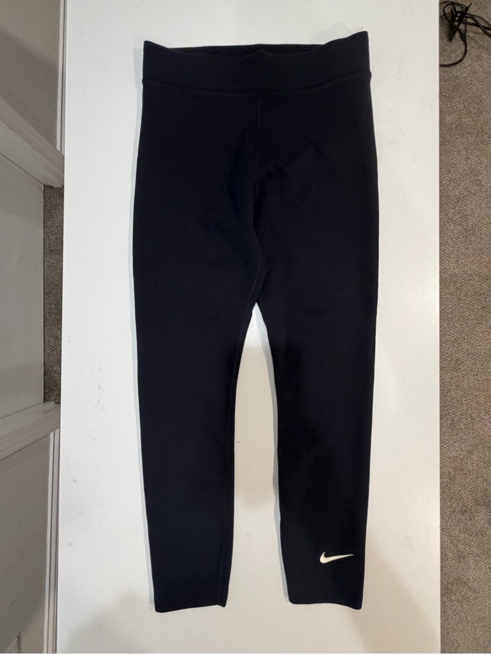 GT-0146 Nike Black Dri-FIT Leggings M Swoosh High Rise Athletic Yoga