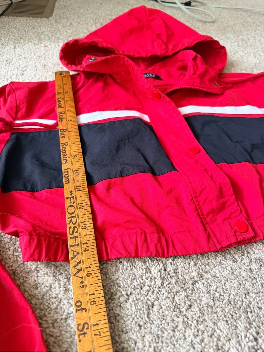 GT-0053 AKIRA Red Black Colorblock Cropped Windbreaker Hooded Jacket M