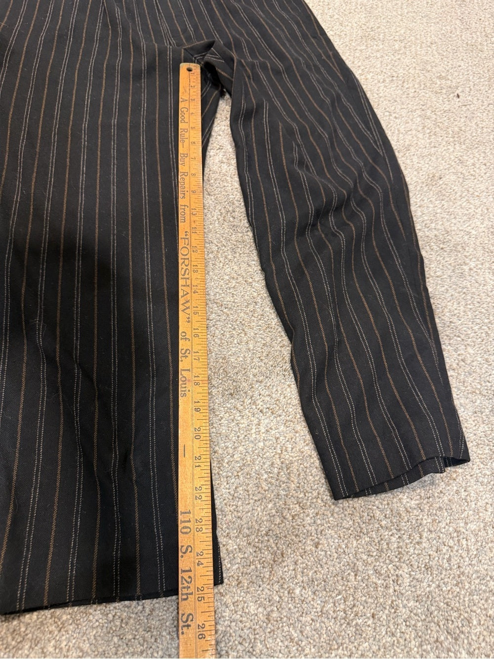 GT-0194 Vince Pinstripe Linen Blend Cropped Trousers Black Brown M
